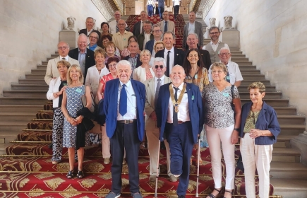 Voyage à PARIS les 16 et 17 juin 2025.
Visite du Sénat le 17 juin  2025.